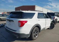 2021 Ford Explorer Xlt — фото 4
