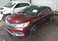 2017 Honda Accord LX — фото 2