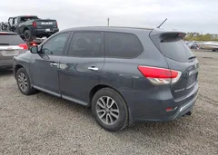 2013 Nissan Pathfinder S — фото 3