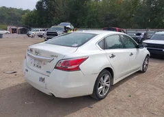 2014 Nissan Altima 2.5 SV — фото 4