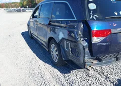 2015 Honda Odyssey LX — фото 6