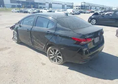 2021 Nissan Versa SV Xtronic Cvt — фото 3