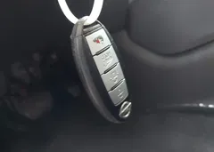 2015 Nissan Rogue SL — фото 11