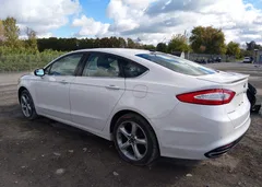 2016 Ford Fusion SE — фото 3