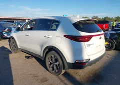 2021 Kia Sportage LX — фото 3
