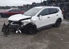 2018 Nissan Rogue S — фото 2