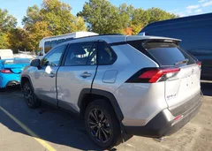 2025 Toyota Rav4 Hybrid Xle Premium — фото 3