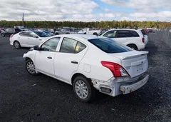 2017 Nissan Versa 1.6 S+ — фото 3