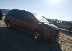 2015 Toyota Sienna Xle Premium 8 Passenger — фото 1