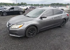 2016 Nissan Altima 2.5 S — фото 2