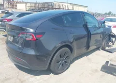 2024 Tesla Model Y Long Range Dual Motor All-Wheel Drive — фото 4