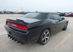 2013 Dodge Challenger Srt8 — фото 4