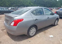 2014 Nissan Versa 1.6 S+ — фото 4