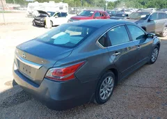 2015 Nissan Altima 2.5 S — фото 4
