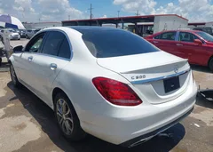 2016 Mercedes-Benz C 300 4Matic — фото 3