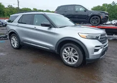 2024 Ford Explorer Xlt — фото 1
