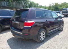 2012 Toyota Highlander Base V6 — фото 4