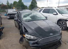 2018 Ford Fusion SE — фото 1