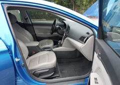 2017 Hyundai Elantra Limited — фото 5