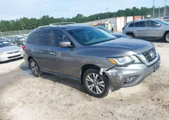2018 Nissan Pathfinder S — фото 1