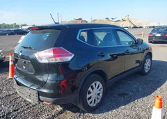2016 Nissan Rogue S — фото 4