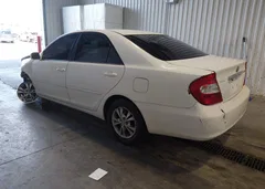 2004 Toyota Camry Le V6 — фото 3