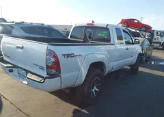 2014 Toyota Tacoma Prerunner — фото 4