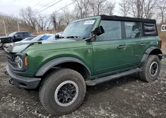 2022 Ford Bronco Base — фото 1