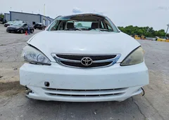 2004 Toyota Camry Le — фото 5