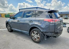 2018 Toyota Rav4 Le — фото 2