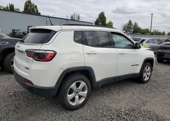 2021 Jeep Compass Latitude — фото 3