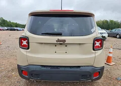 2016 Jeep Renegade Latitude — фото 6