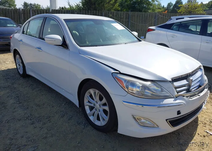 2013 Hyundai Genesis