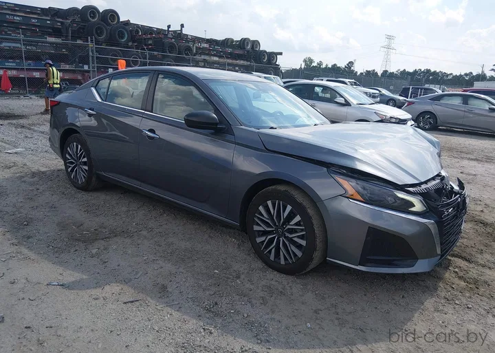 2025 Nissan Altima